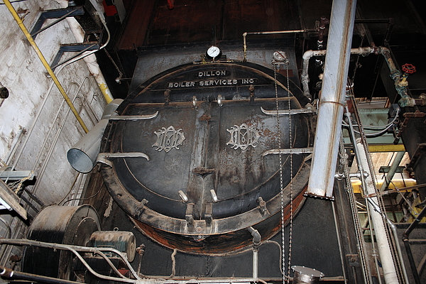 Skinner Unaflow Steam Engine at Nichols and Stone Factory in Gardner, MA